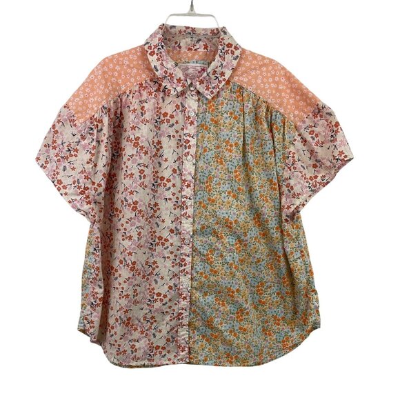 American Eagle Tops - American Eagle Floral Patchwork Short Sleeve Button Down Womens Size Small